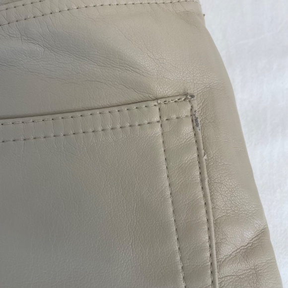 Wilfred High Waist Skinny Beige Pleather Pants 26x30 Women’s Size 2 - Picture 6 of 16